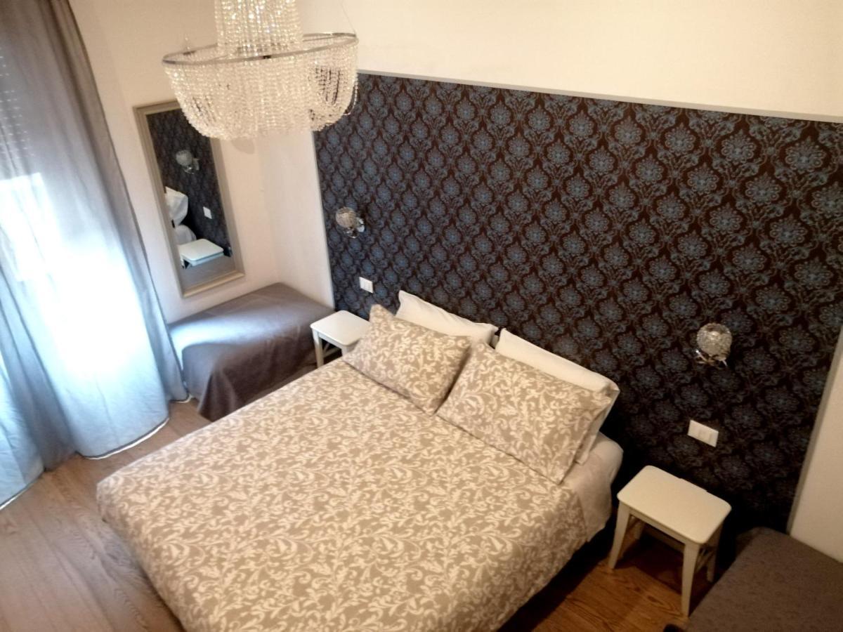 Dante Rooms And Apartment トレント エクステリア 写真