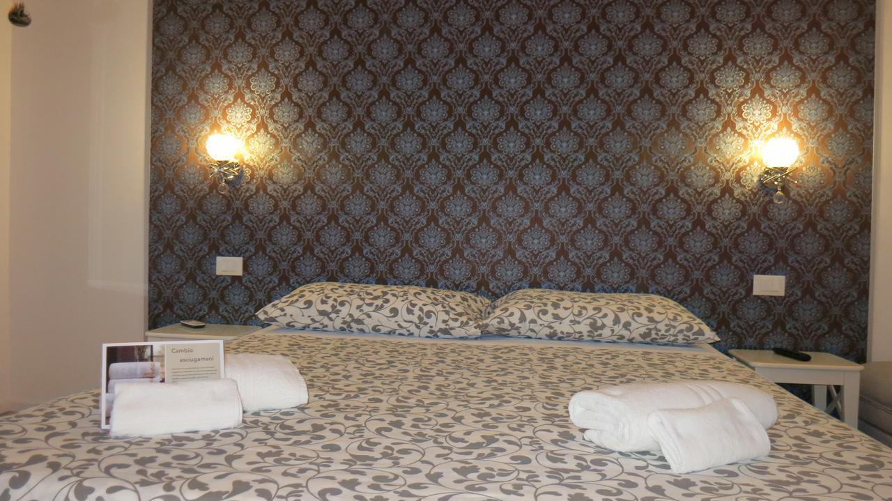Dante Rooms And Apartment トレント エクステリア 写真